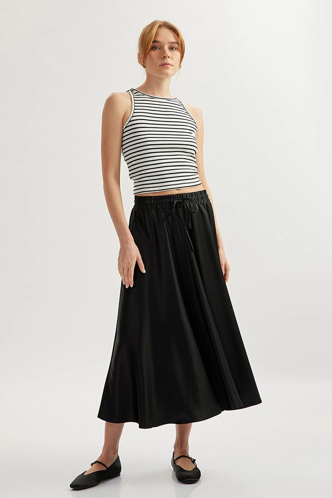 High-waisted-flared-midi-skirt-2a